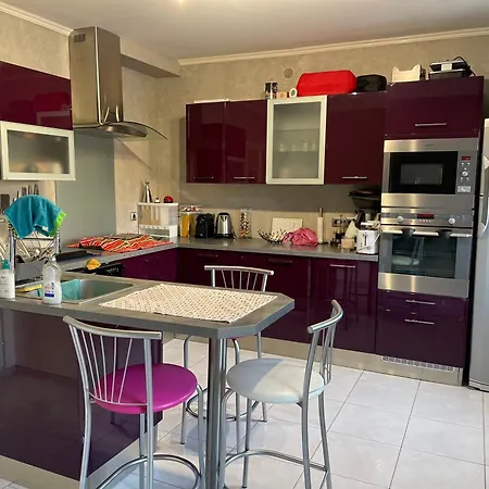 Casa vacanze Maison Paisible Avec Piscine Osny