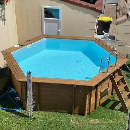 Maison Paisible Avec Piscine Casa vacanze Osny